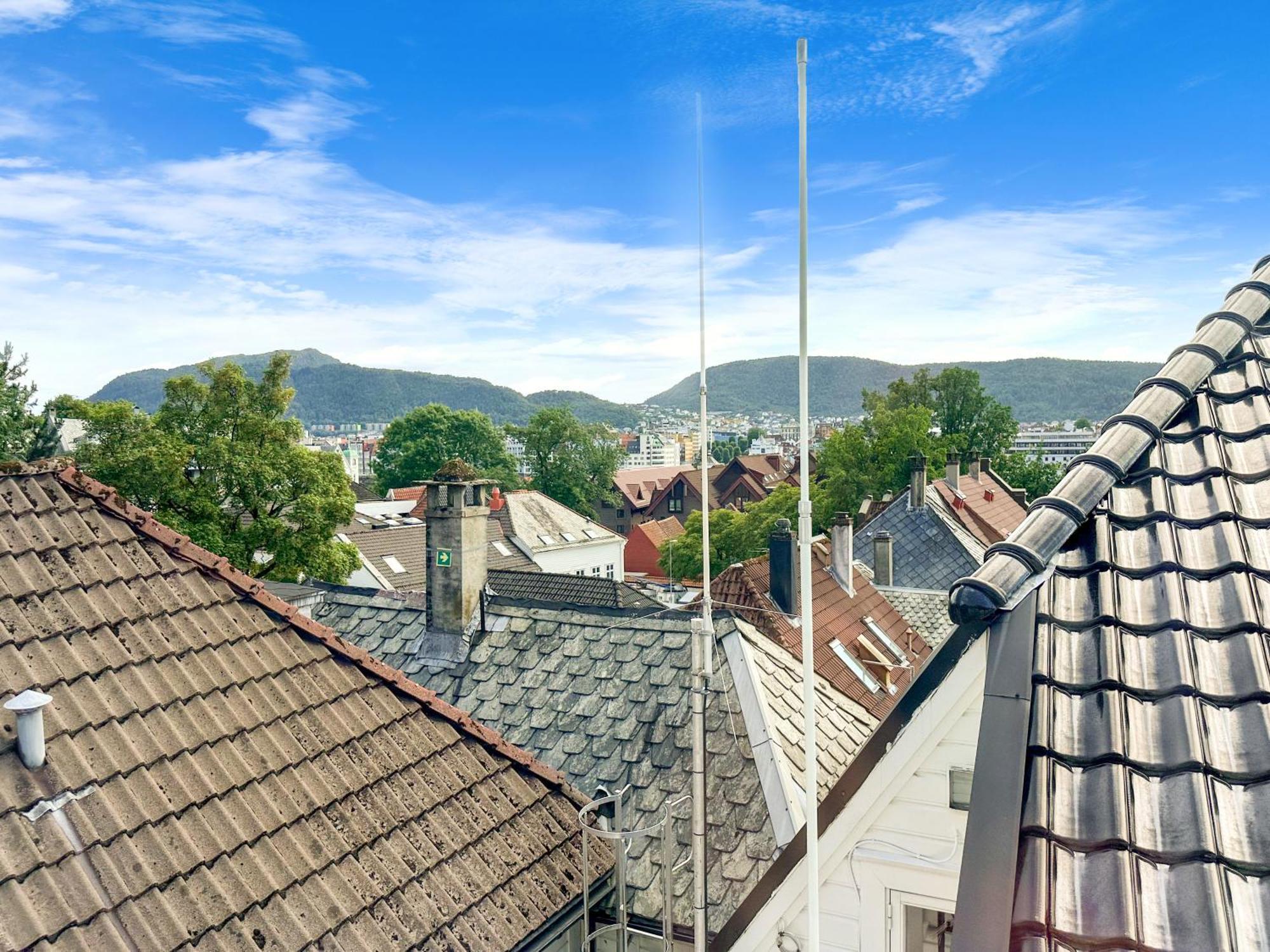View To Bryggen - Renovated Dec 24 - Historic Cobblestone Street Leilighet Bergen Eksteriør bilde